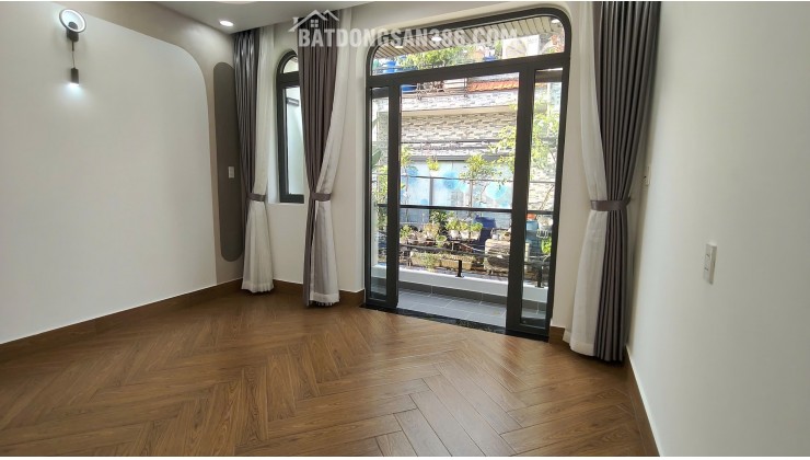 Nhà đẹp full nội thất ngay trục đường Mã Lò, hẻm xe hơi 50m2 chỉ 5đ nhỏ